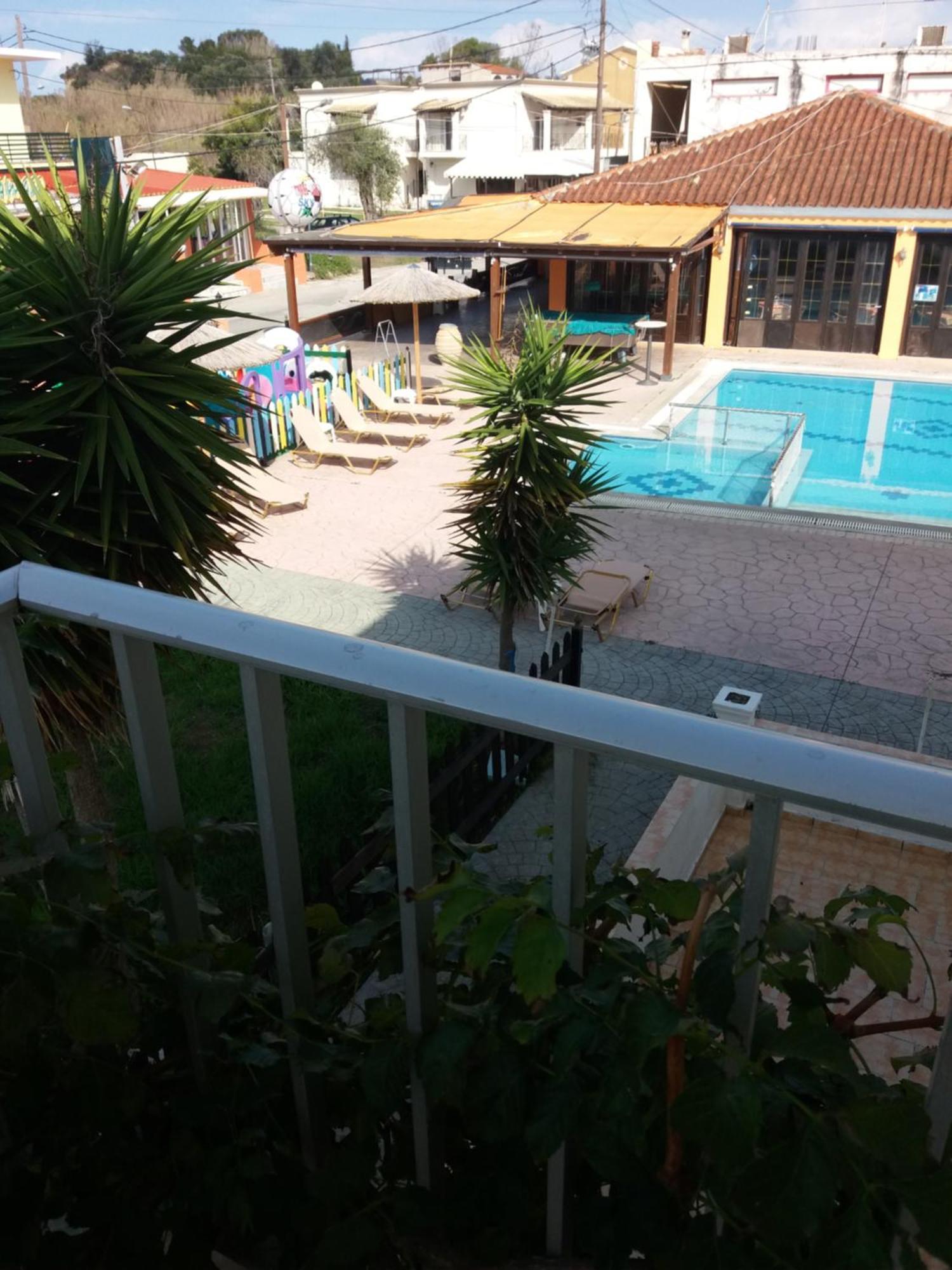 Amadeus Hawaii Apartments & Studios Sidárion Eksteriør billede